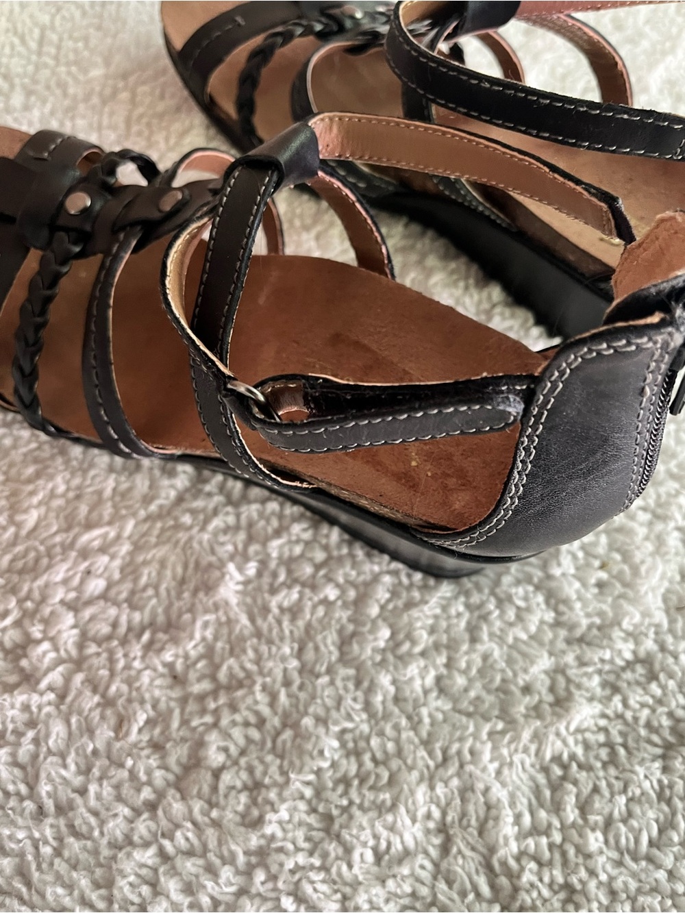 Earth Origins KENDAL Size 8M Women’s Black Wedge Sandals Side Velcro. Back Zip - Picture 9 of 13